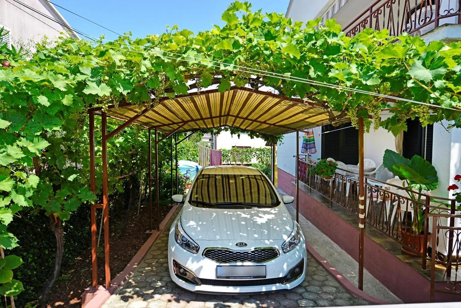 Apartment Complex Nevia 포레치