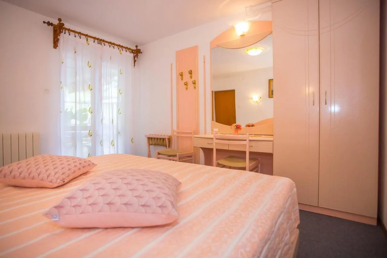 게스트하우스 Apartment Complex Nevia 포레치